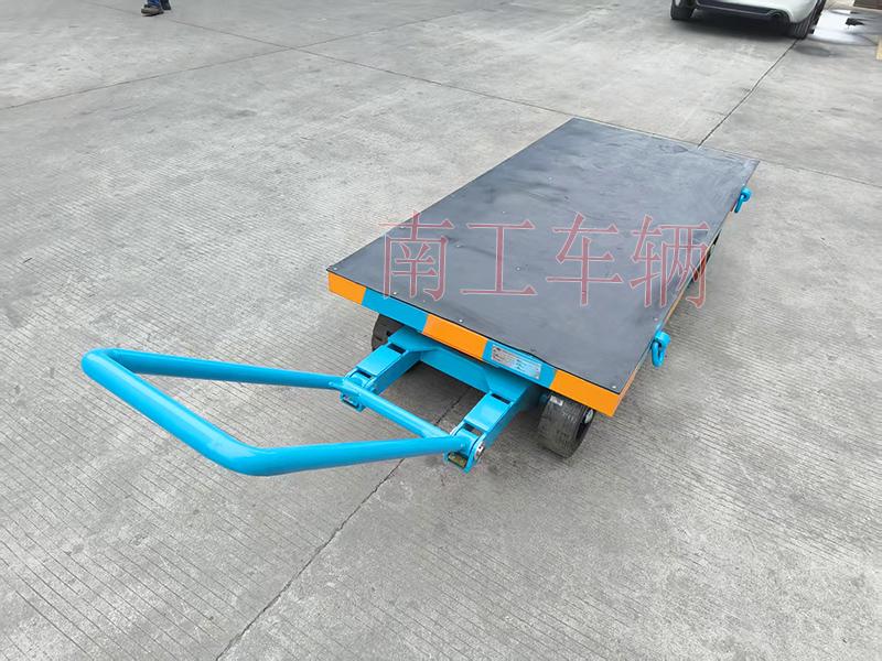 3吨小型安博官方网页版-安博（中国） 带橡胶垫工具车